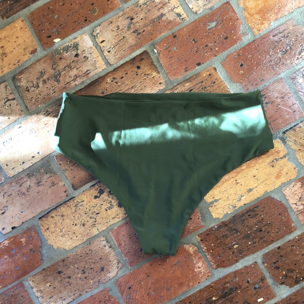 Shein swimsuit bottom - Picture 4 of 5